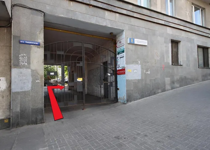 Apartment On Triokhsviatytelska